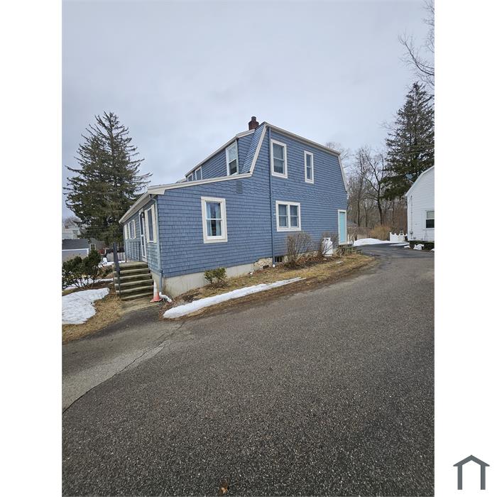 40 Water St