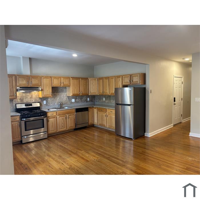137 Intervale St