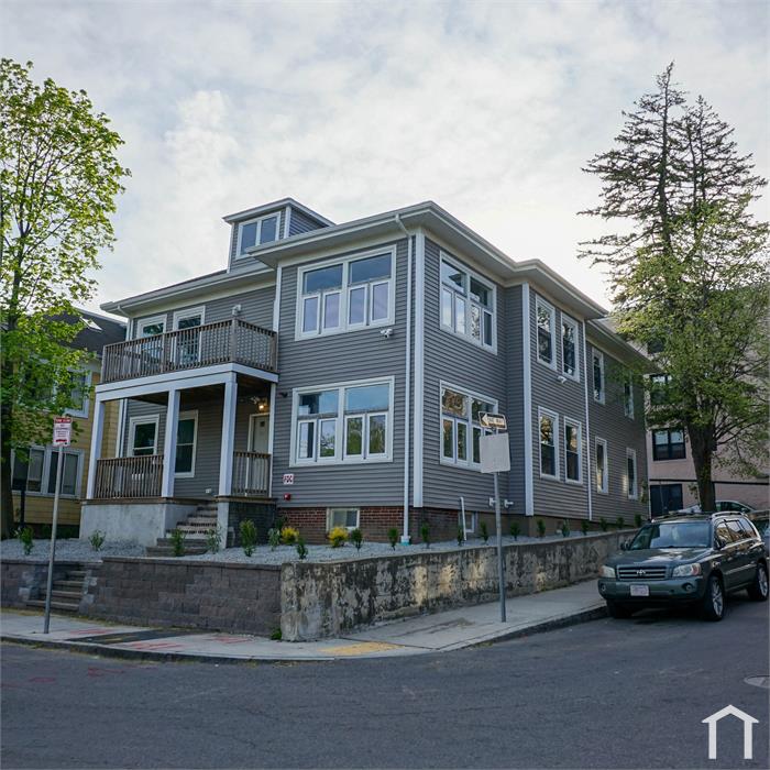 87 Maple St