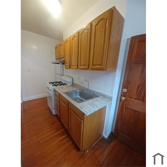 965 Blue Hill Ave