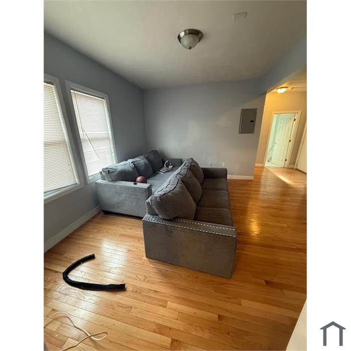 115 Welles Ave