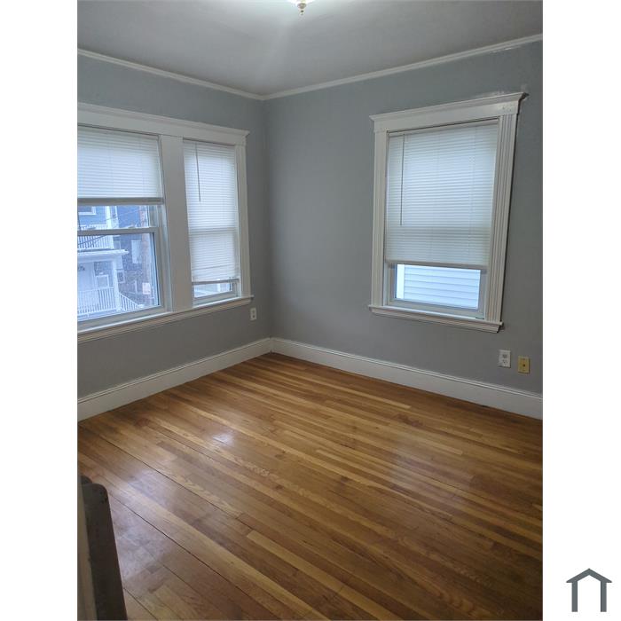 36 Melbourne Apartment in Dorchester. MA 02124
