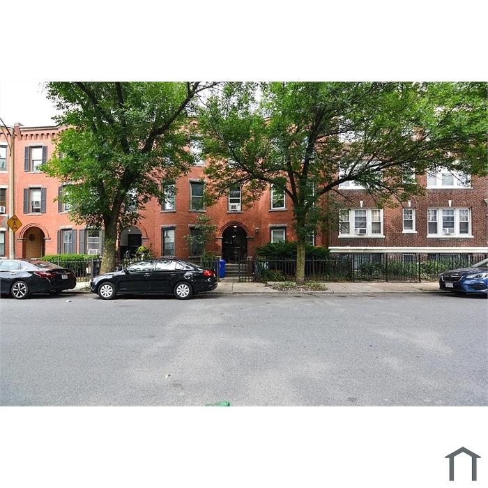 76 Florida St
