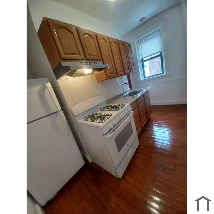 965 Blue Hill Ave