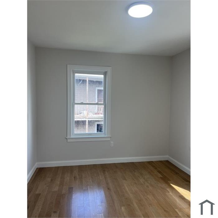 6 Hallam St
