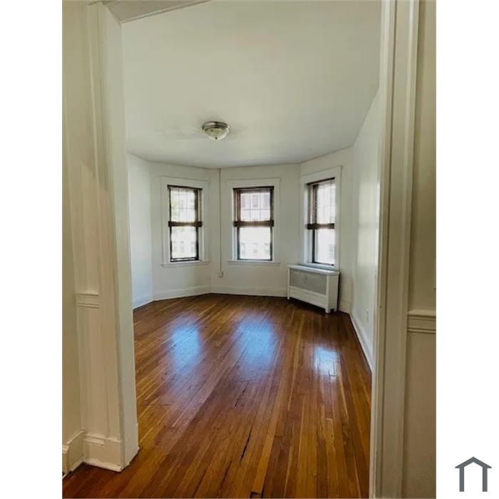 1564 Commonwealth Ave