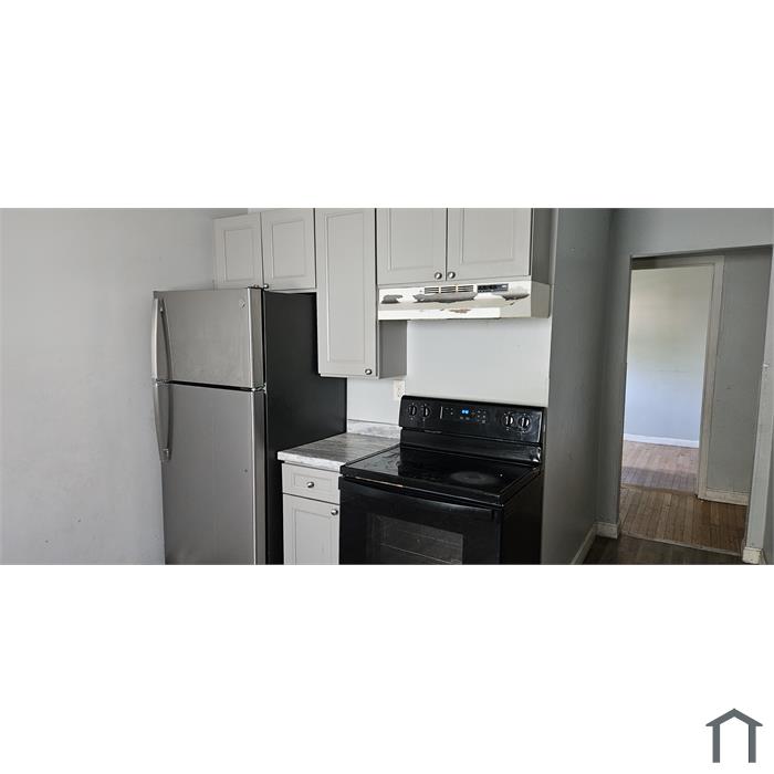 93 Medford St