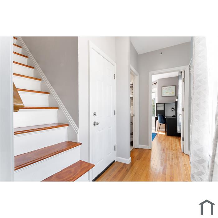 32 Autumn St