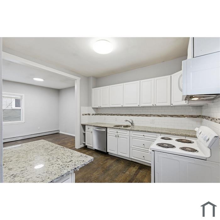 133 Marlborough St