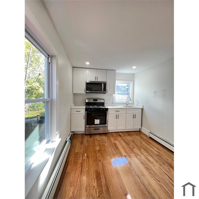 27 Barry St