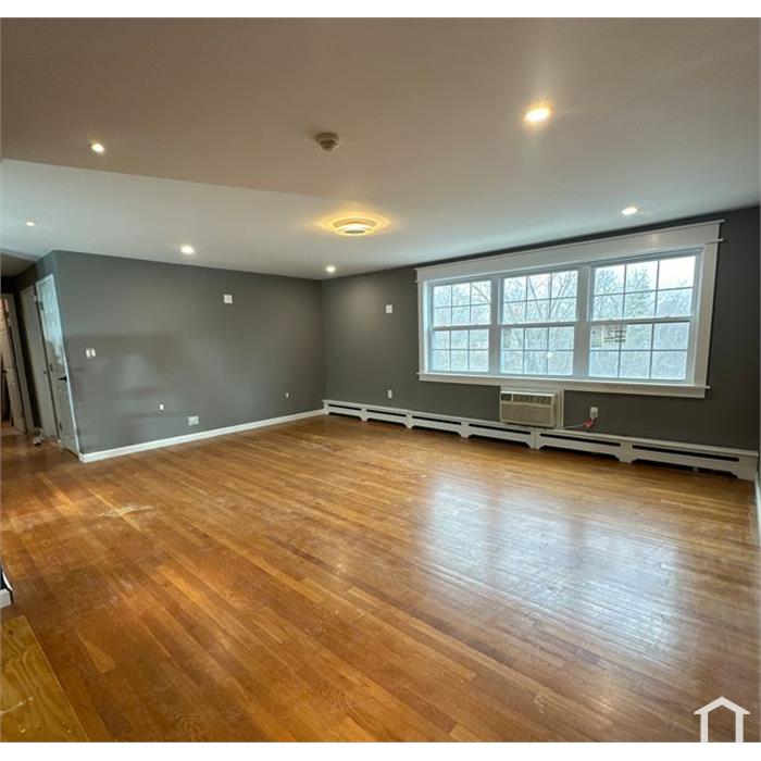 2 Tara Dr