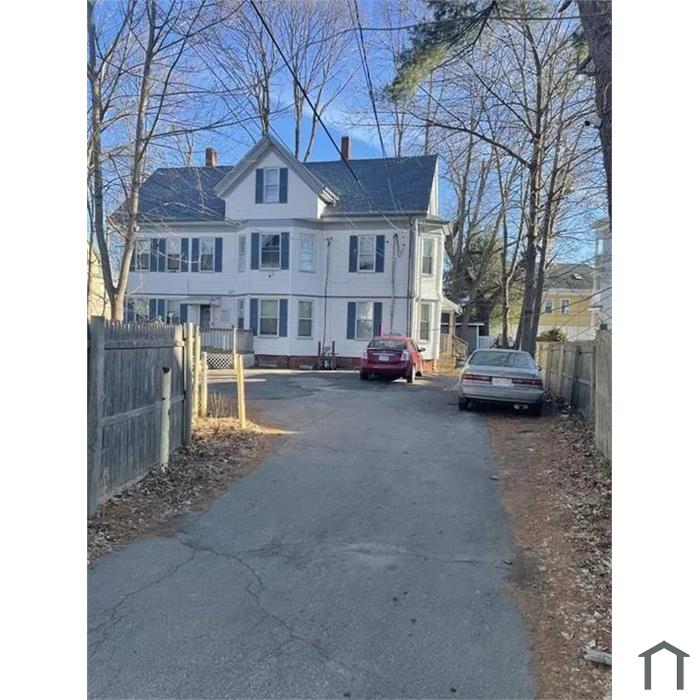 13 Snell St