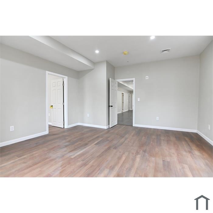 83 Forest Ave