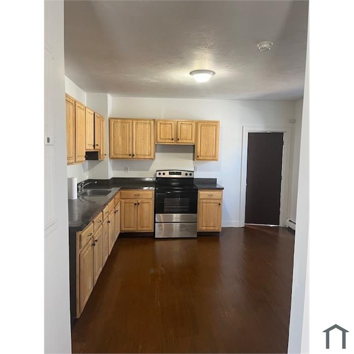 63 Elm Ave