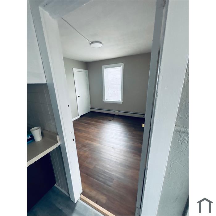 5 Forest Ave