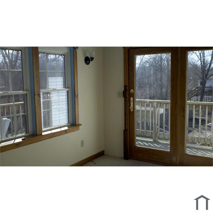 26 W Center St