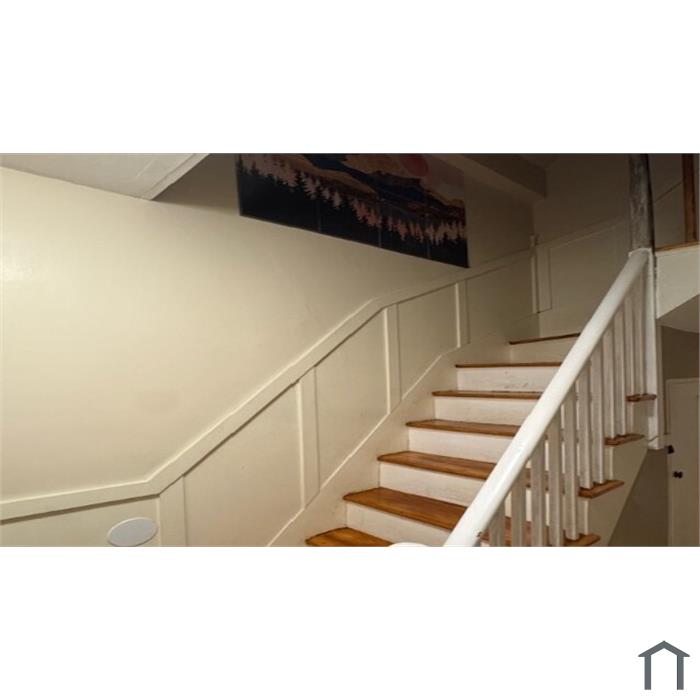 368 N Elm St