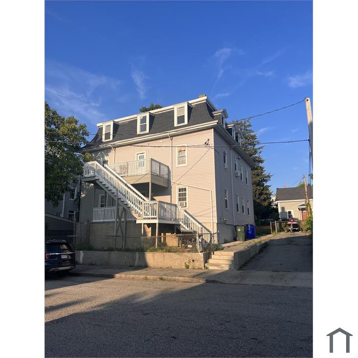 39 Danforth St