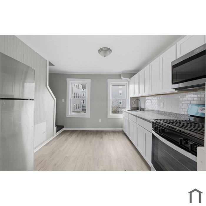 255 Rodman St