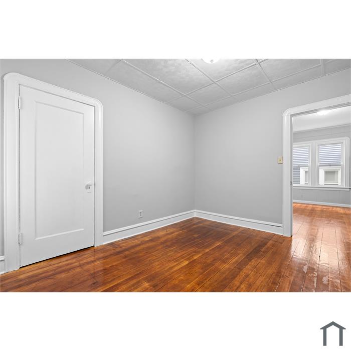 570 William St