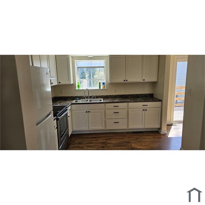 21648 Saratoga Dr