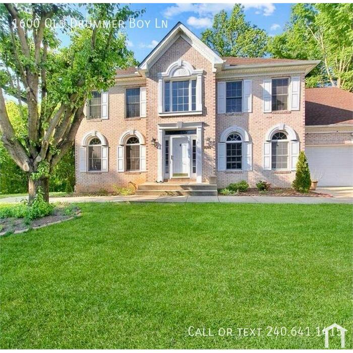 Amazing 5 BR/3.5 BA Single-Family Home in Ft Washington!