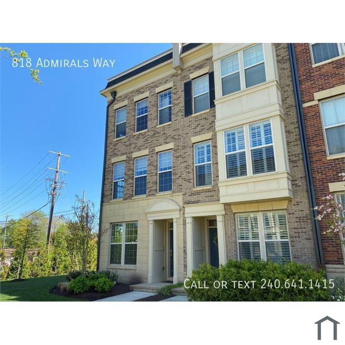 Spacious 3 Bedroom Townhouse in National Harbor!