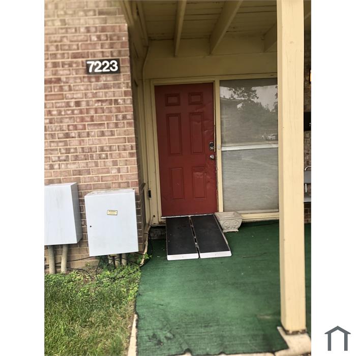 7223 Donnell Pl