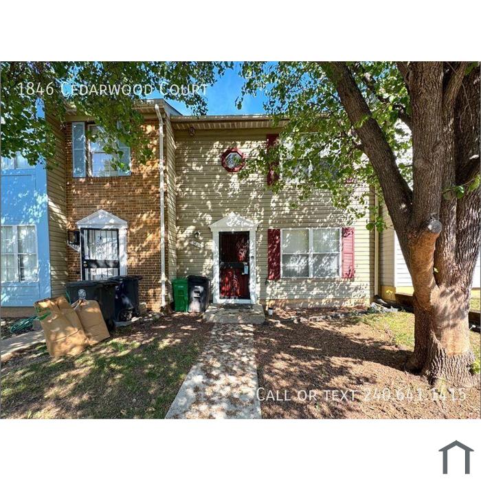 Amazing 3 BR/2.5 BA Townhome in Landover!