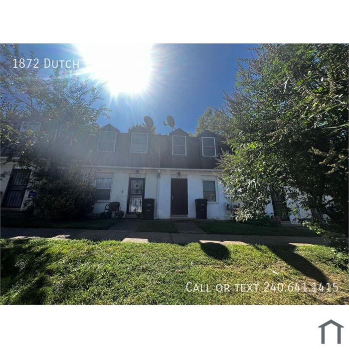 Charming 2 BR/1 BA Townhome in Hyattsville