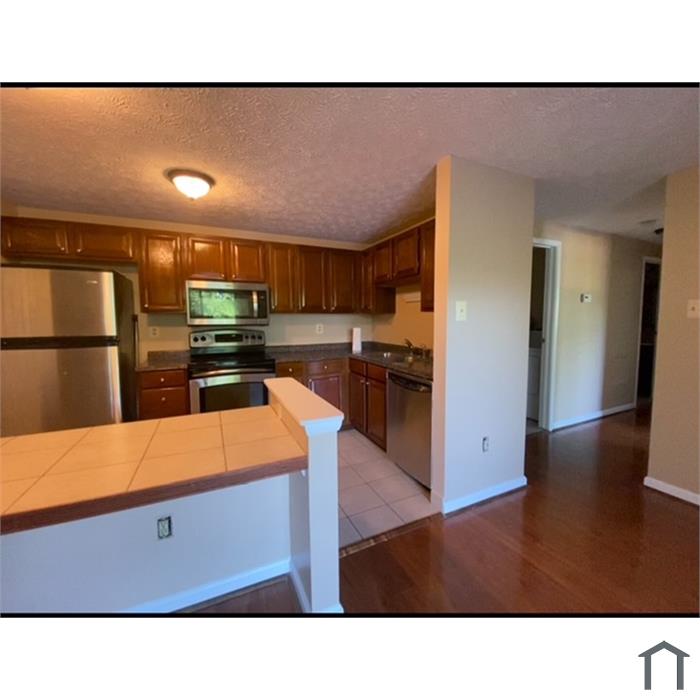 12201 Peach Crest Dr