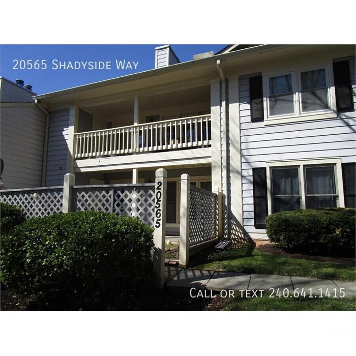 Updated 2 BR/2 BA Lower Level Condo in Germantown!