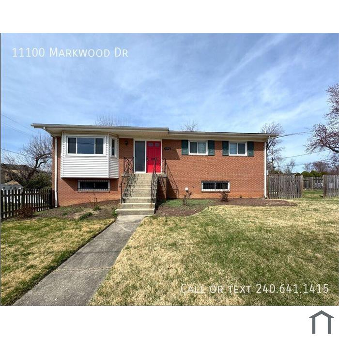 Charming 3 BR/2 BA Single-Family Home in Silver Spring!