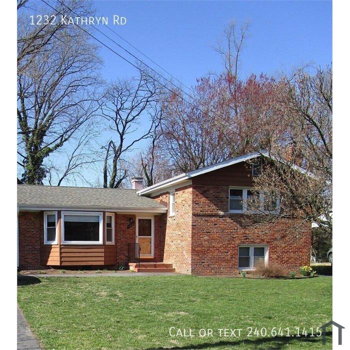 Amazing 4 BR Single Family in Silver Spring!