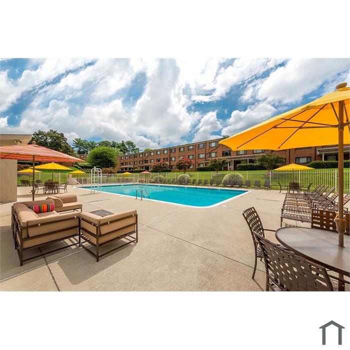 Rollingwood Apartments