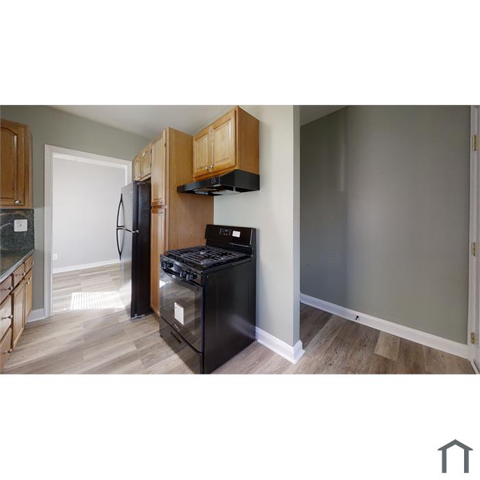 33 Mitchell Ave