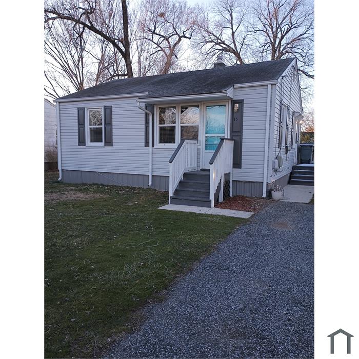 15 Chesapeake Ct