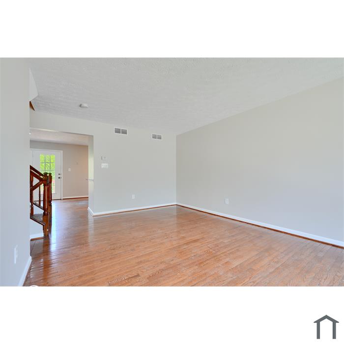 3419 Clairborne Way