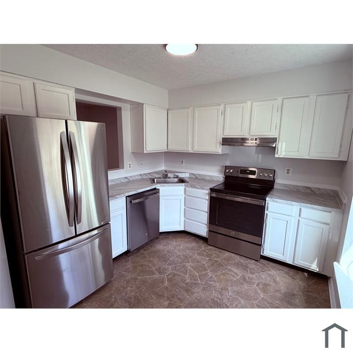 2916 Carlyle Ct