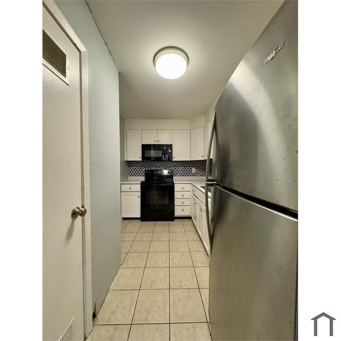 11 Warren Lodge Ct
