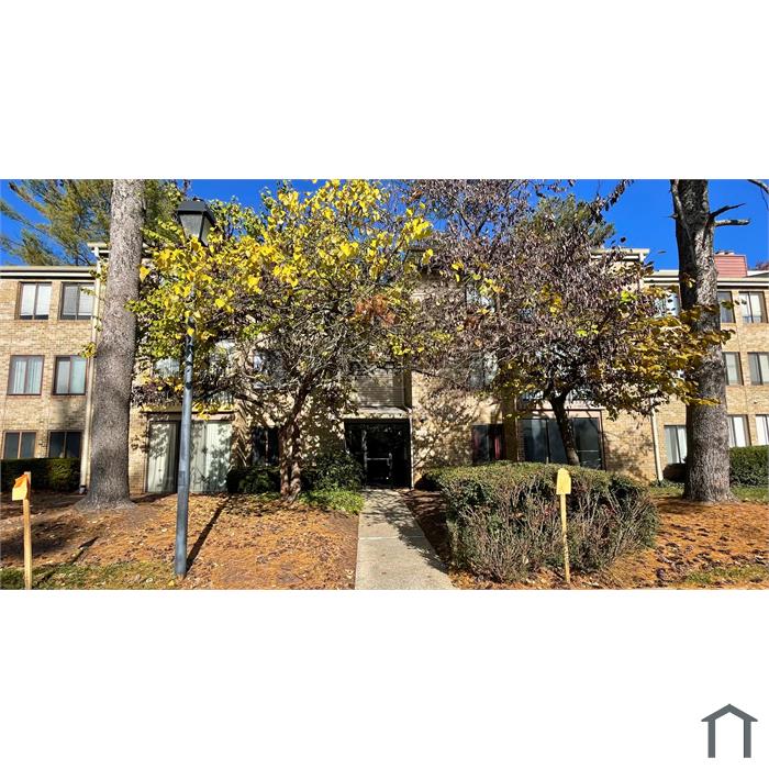 10547 Twin Rivers Rd