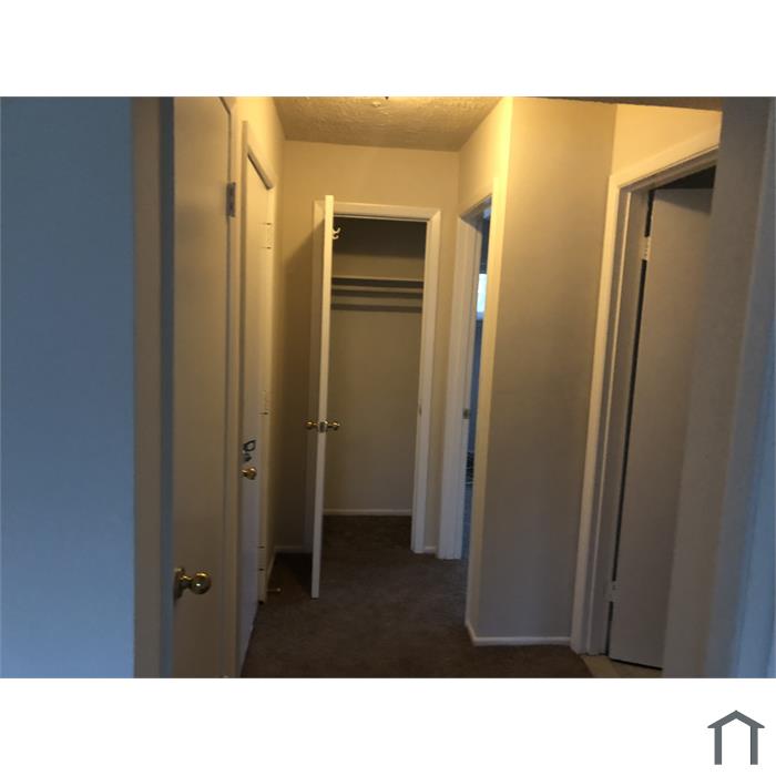 528 Kuethe Rd NE