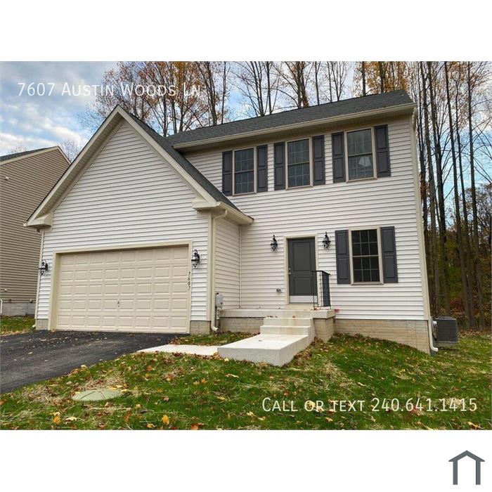 Spacious 3 Bedroom / 2.5 Bathroom Single Family Home in Glen Burnie!
