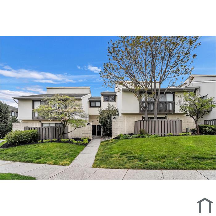 Regency Club Townhomes & Apartments