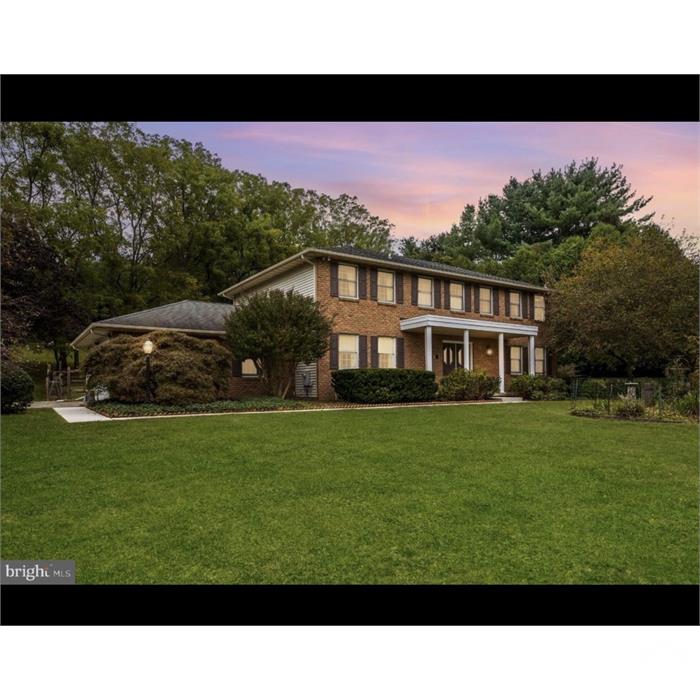 7 Applewood Ct