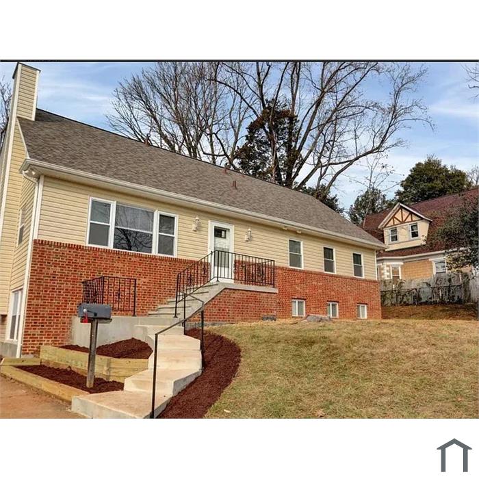 5922 Benton Heights Ave