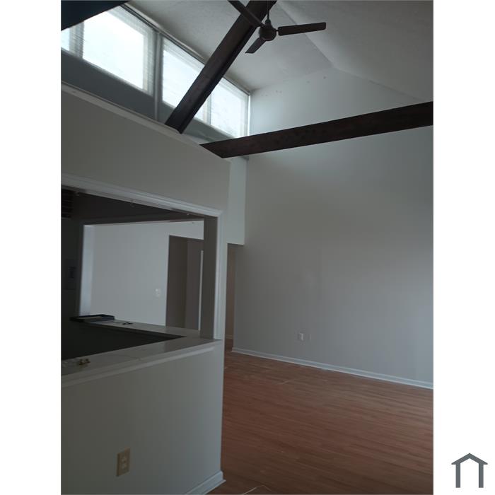 2 Longstream Ct