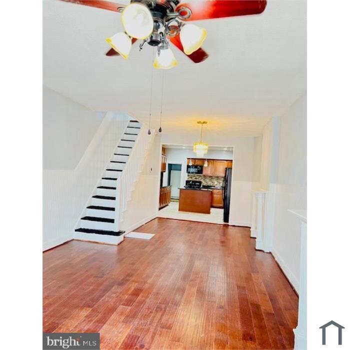 1511 N Montford Ave