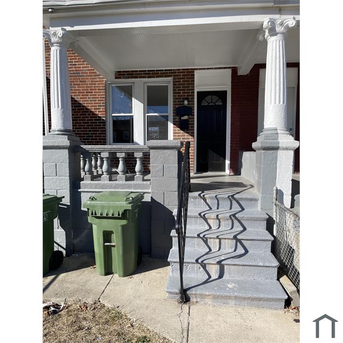 3014 W Garrison Ave