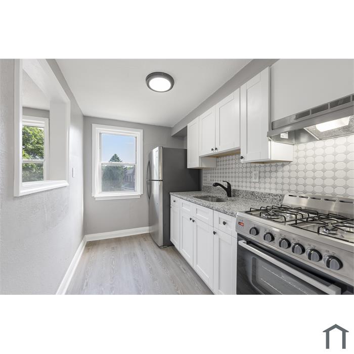 2601 Fairview Ave
